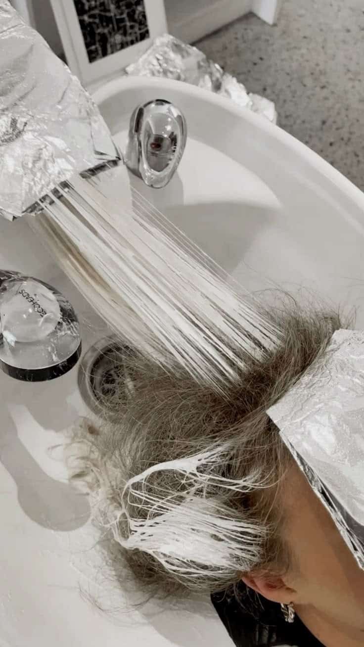 Custom Blonding & Lightening in St Louis, MO